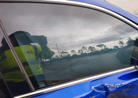 2019 Lexus Is 300 z USA, uszkodzony, nr VIN JTHBA1D26K5090220